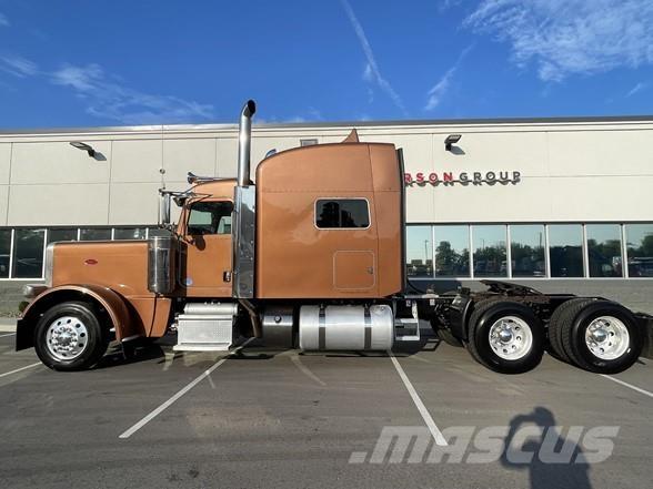 Peterbilt 389 Tahače