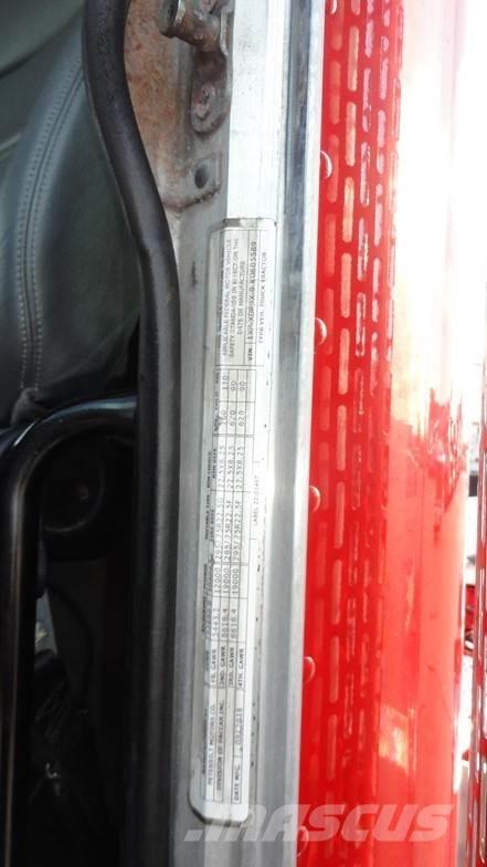 Peterbilt 389 Tahače