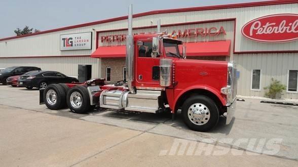 Peterbilt 389 Tahače