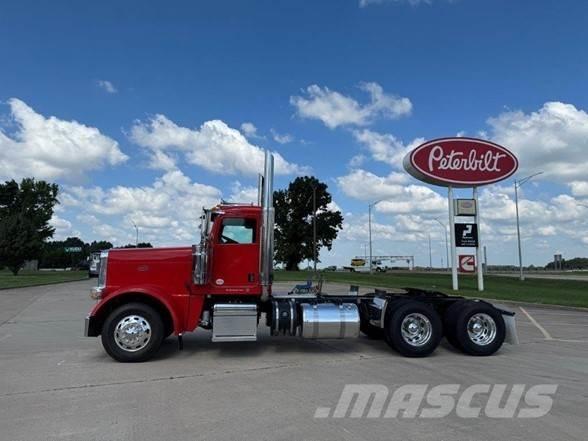 Peterbilt 389 Tahače