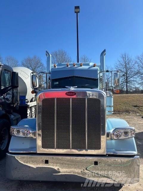 Peterbilt 389 Tahače