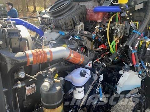 Peterbilt 536 Nákladní vozidlo bez nástavby