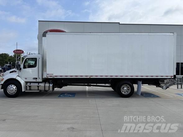 Peterbilt 536 Skříňová nástavba