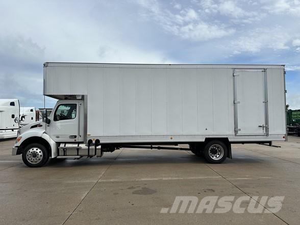 Peterbilt 536 Skříňová nástavba