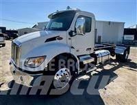 Peterbilt 537 Nákladní vozidlo bez nástavby