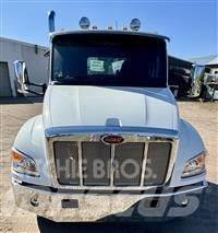Peterbilt 537 Nákladní vozidlo bez nástavby