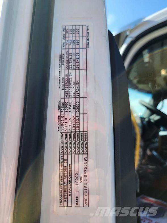 Peterbilt 548 Sklápěče