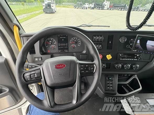 Peterbilt 548 Sklápěče