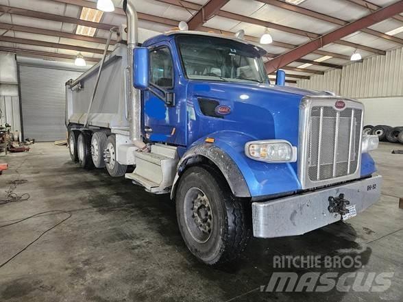 Peterbilt 567 Sklápěče