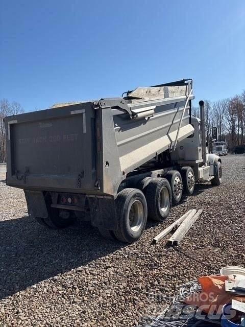 Peterbilt 567 Sklápěče