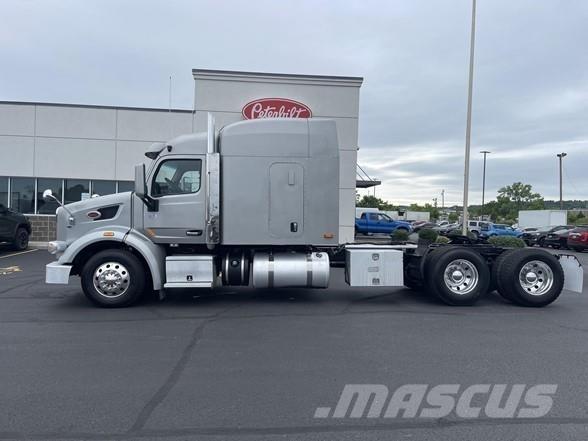 Peterbilt 567 Tahače