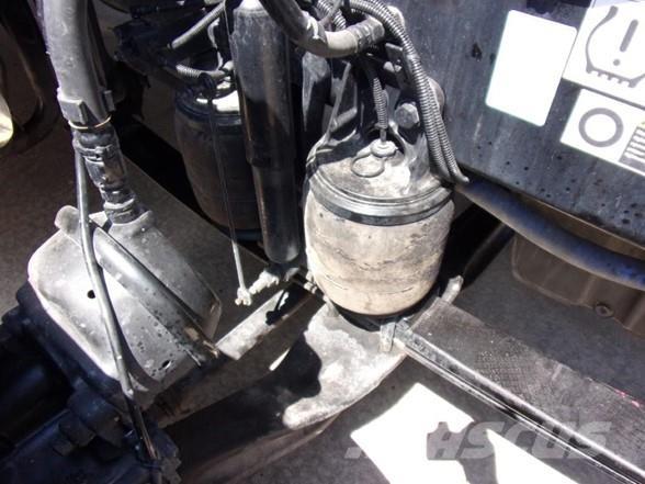 Peterbilt 567 Tahače