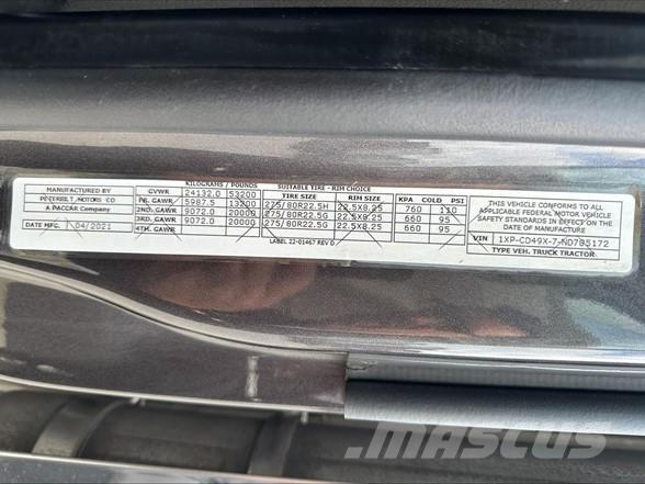 Peterbilt 567 Tahače