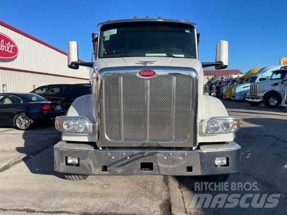 Peterbilt 567 Nákladní vozidlo bez nástavby