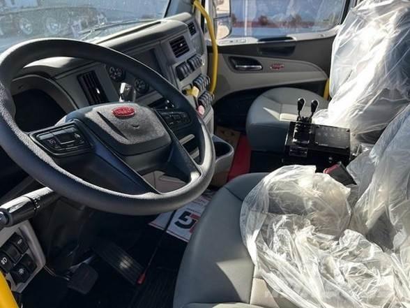 Peterbilt 567 Nákladní vozidlo bez nástavby