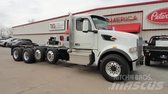 Peterbilt 567 Sklápěče