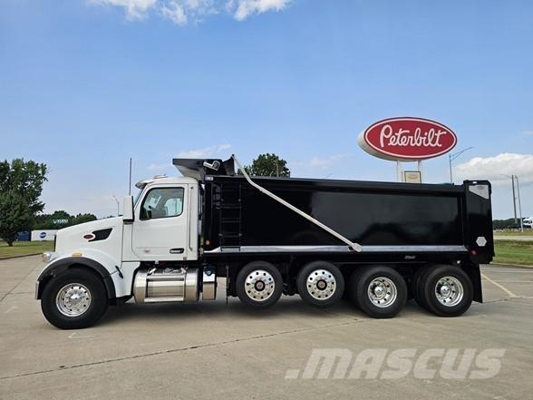 Peterbilt 567 Sklápěče