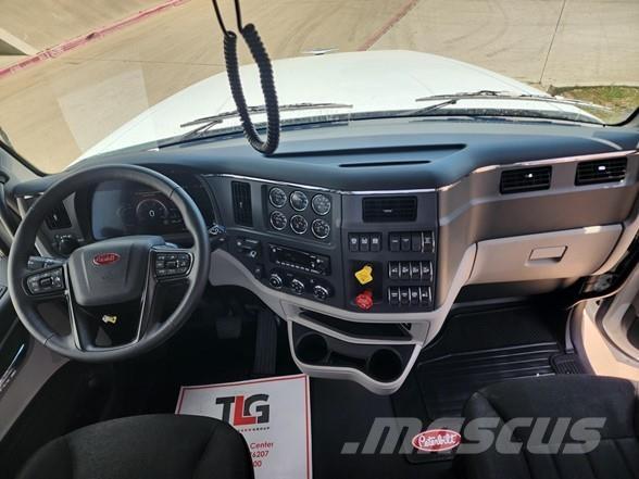 Peterbilt 567 Tahače