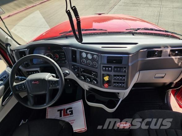 Peterbilt 567 Tahače