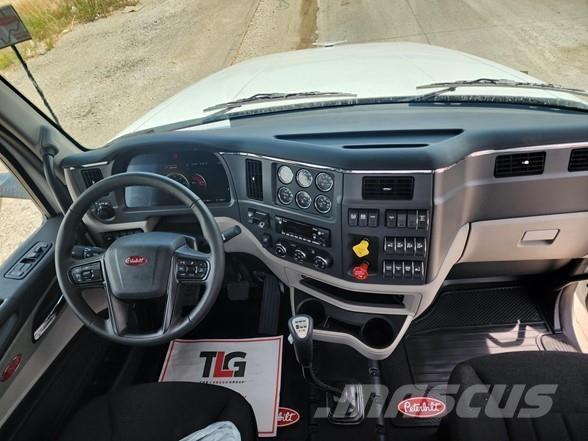 Peterbilt 567 Tahače