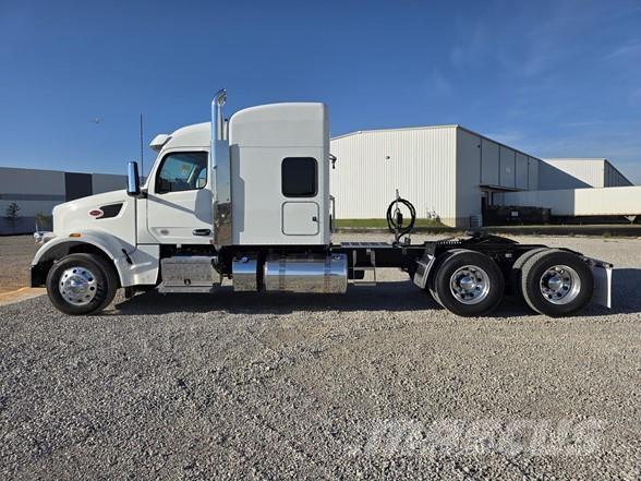 Peterbilt 567 Tahače