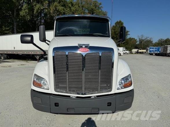 Peterbilt 579 Tahače