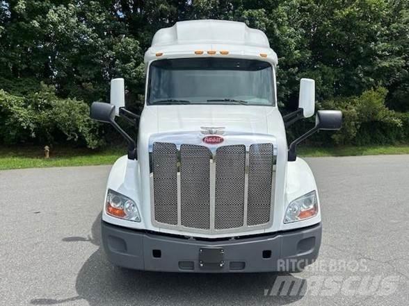 Peterbilt 579 Tahače