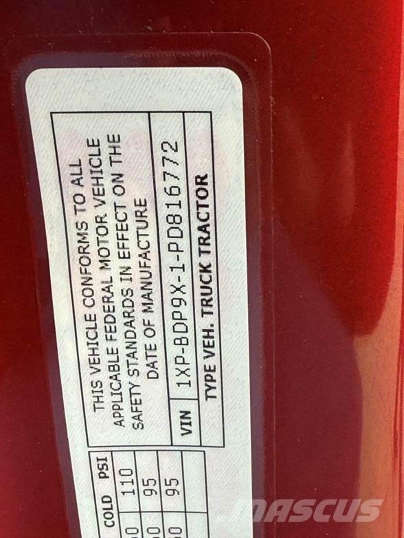 Peterbilt 579 Tahače