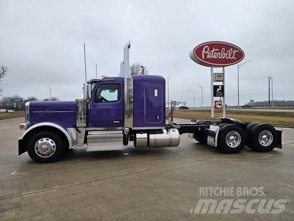 Peterbilt 589 Tahače
