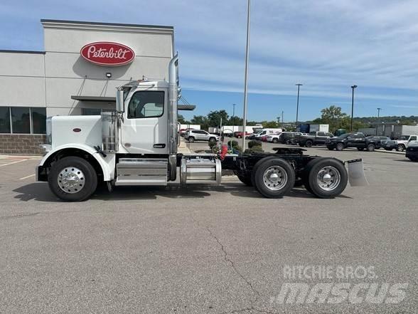 Peterbilt 589 Tahače
