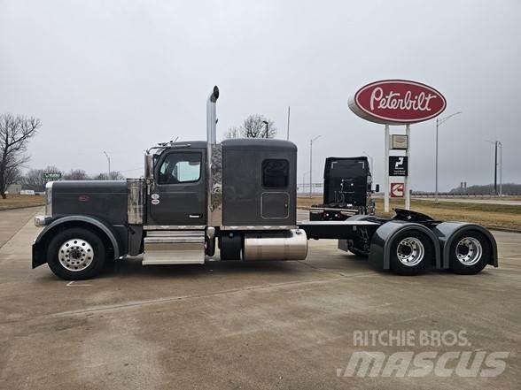 Peterbilt 589 Tahače