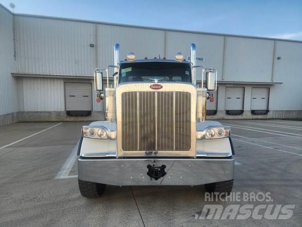 Peterbilt 589 Tahače