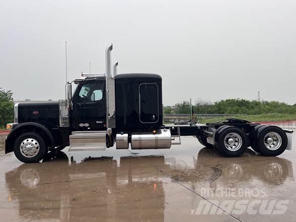 Peterbilt 589 Tahače