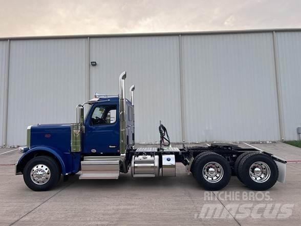 Peterbilt 589 Tahače