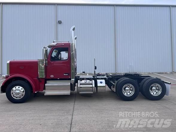 Peterbilt 589 Tahače