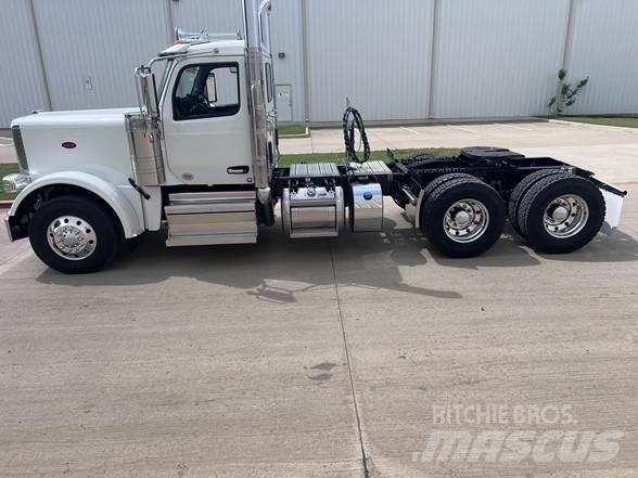 Peterbilt 589 Tahače