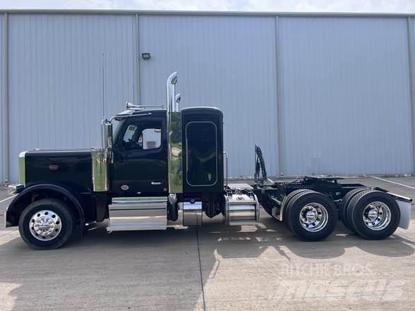 Peterbilt 589 Tahače