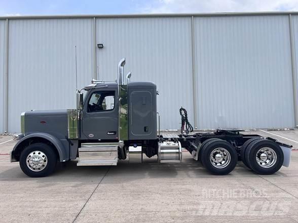 Peterbilt 589 Tahače
