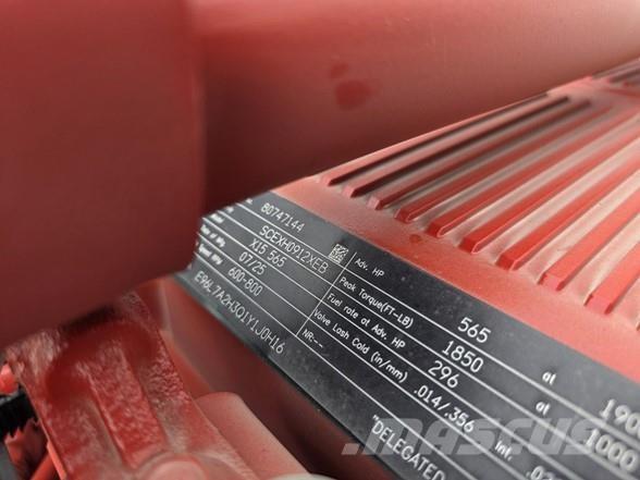 Peterbilt 589 Tahače