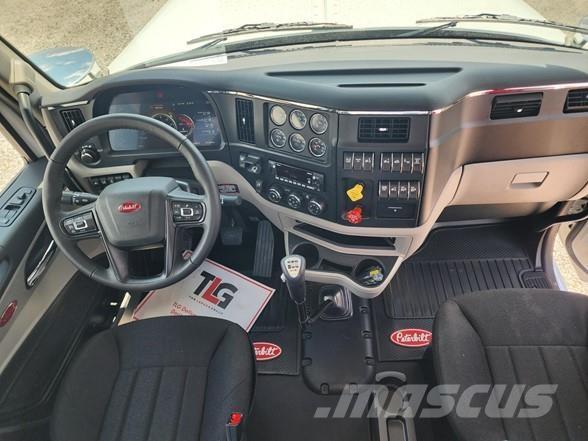 Peterbilt 589 Tahače