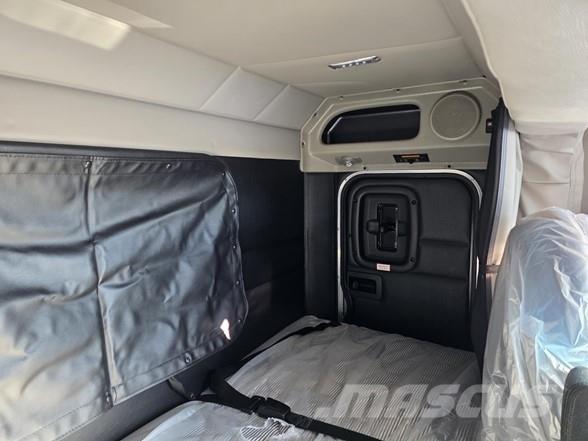 Peterbilt 589 Tahače