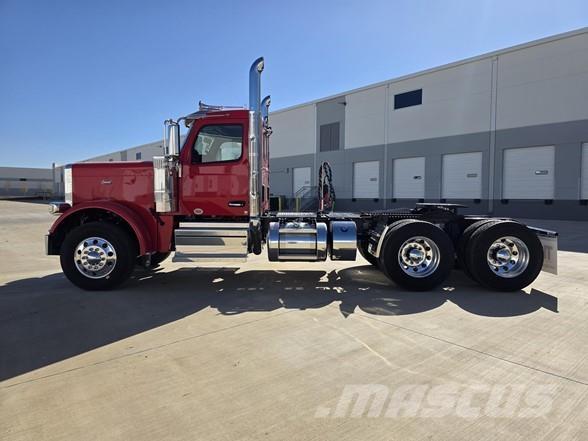 Peterbilt 589 Tahače