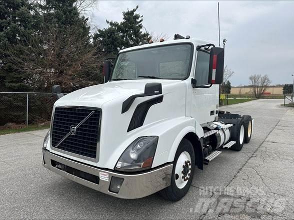 Volvo VNL42T300 Tahače