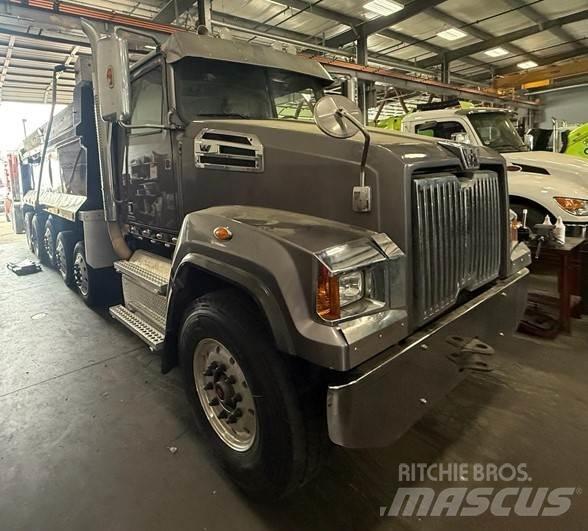 Western Star 4700 Sklápěče