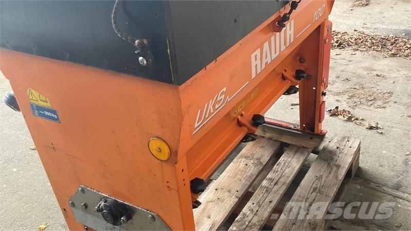 Rauch UKS 100 Sypače písku a soli