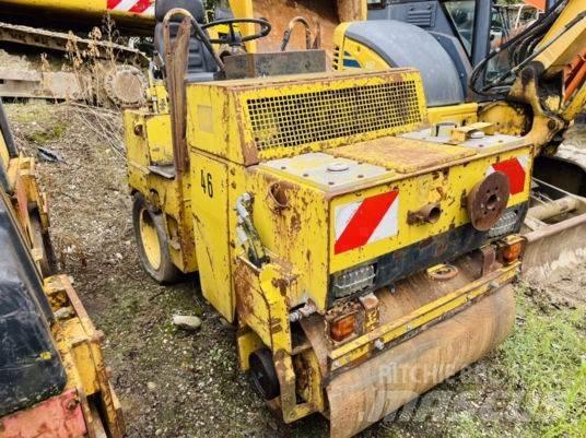 Bomag BW100AC Kombinované válce