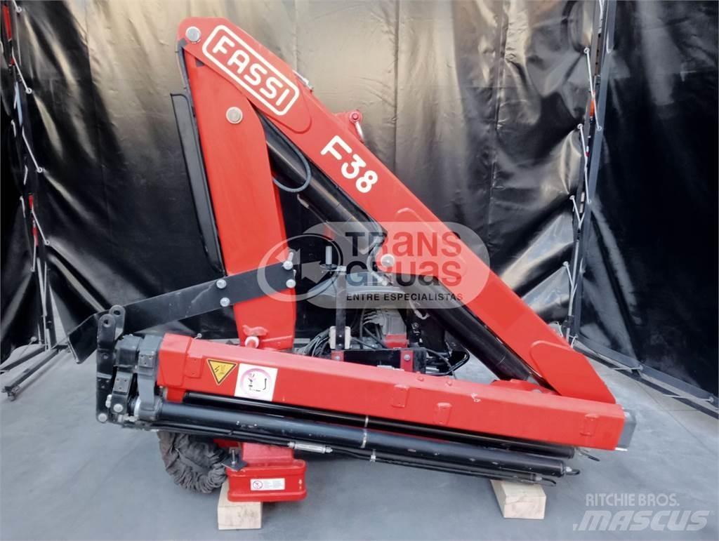 Fassi F38AF Nakládací jeřáby