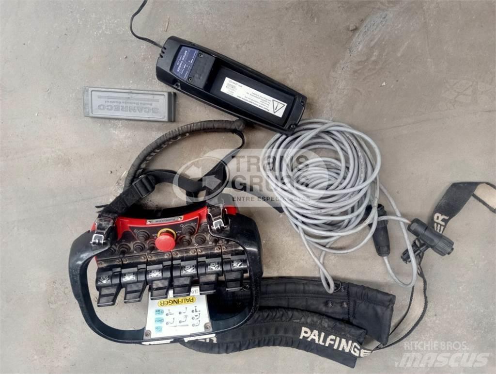 Palfinger PK 9001 EH Nakládací jeřáby