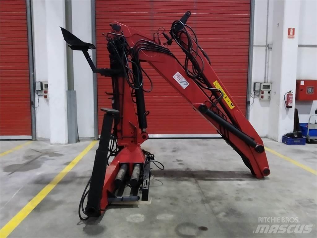 Penz 9100H Jeřáby a nakladače