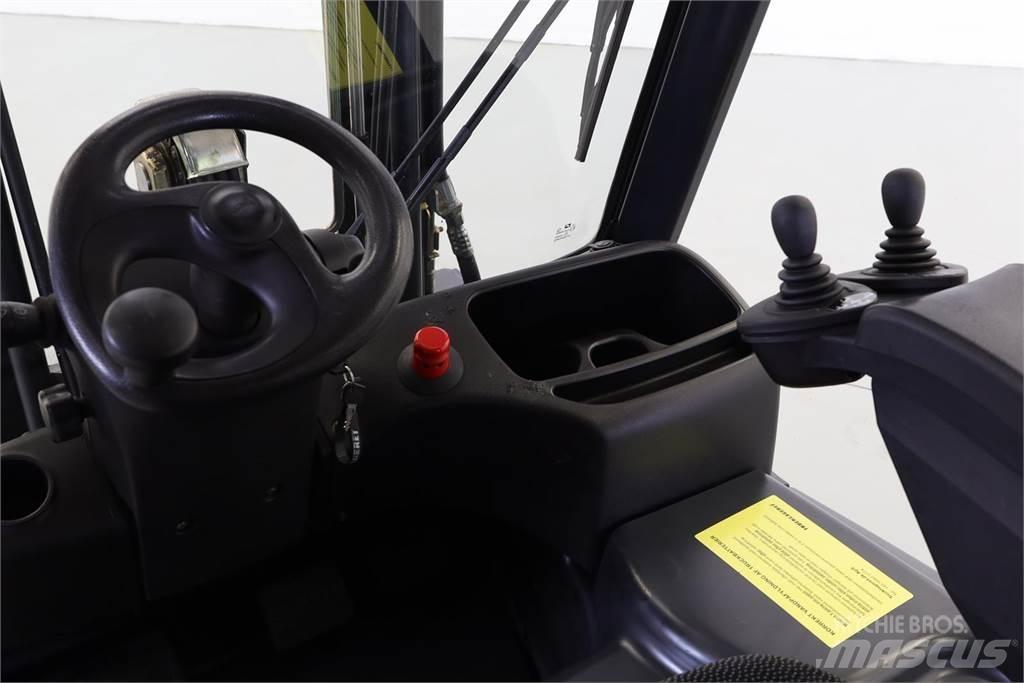 Linde E16L-01 Akumulátorové vozíky